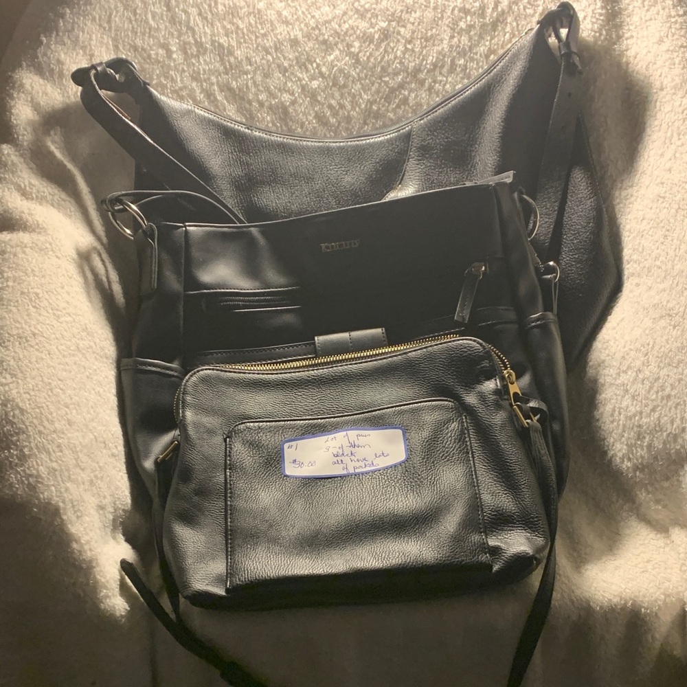 Maxx New York Black Leather Shoulder Bag